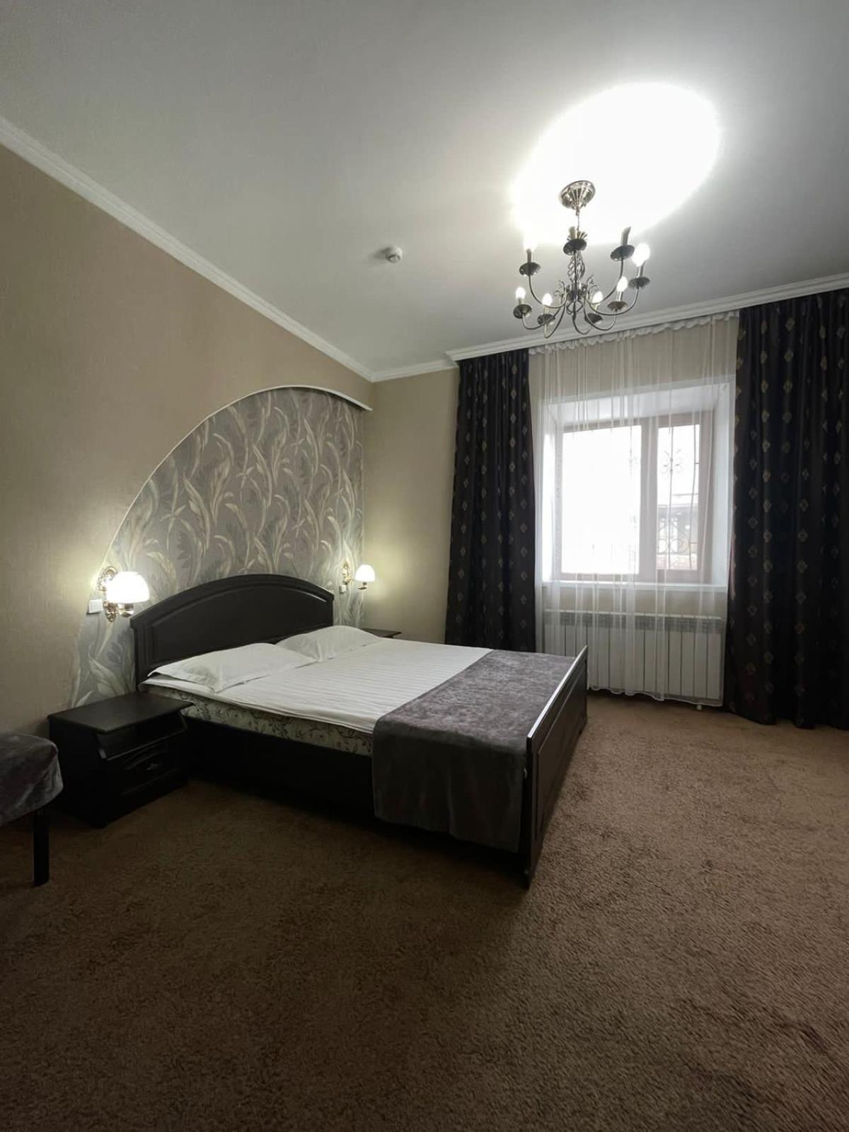 Vip Mini Hotel Semey Luaran gambar