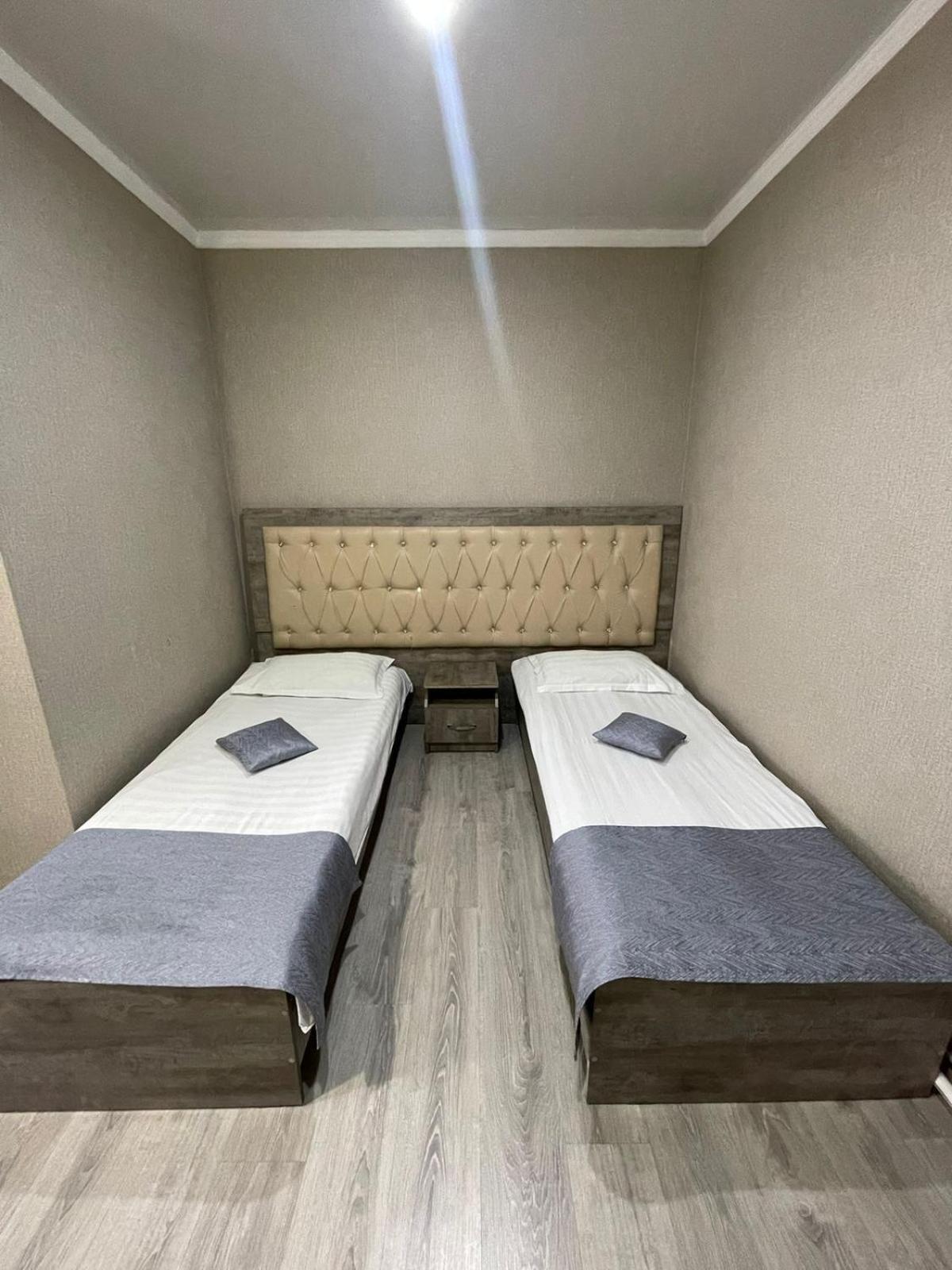 Vip Mini Hotel Semey Luaran gambar