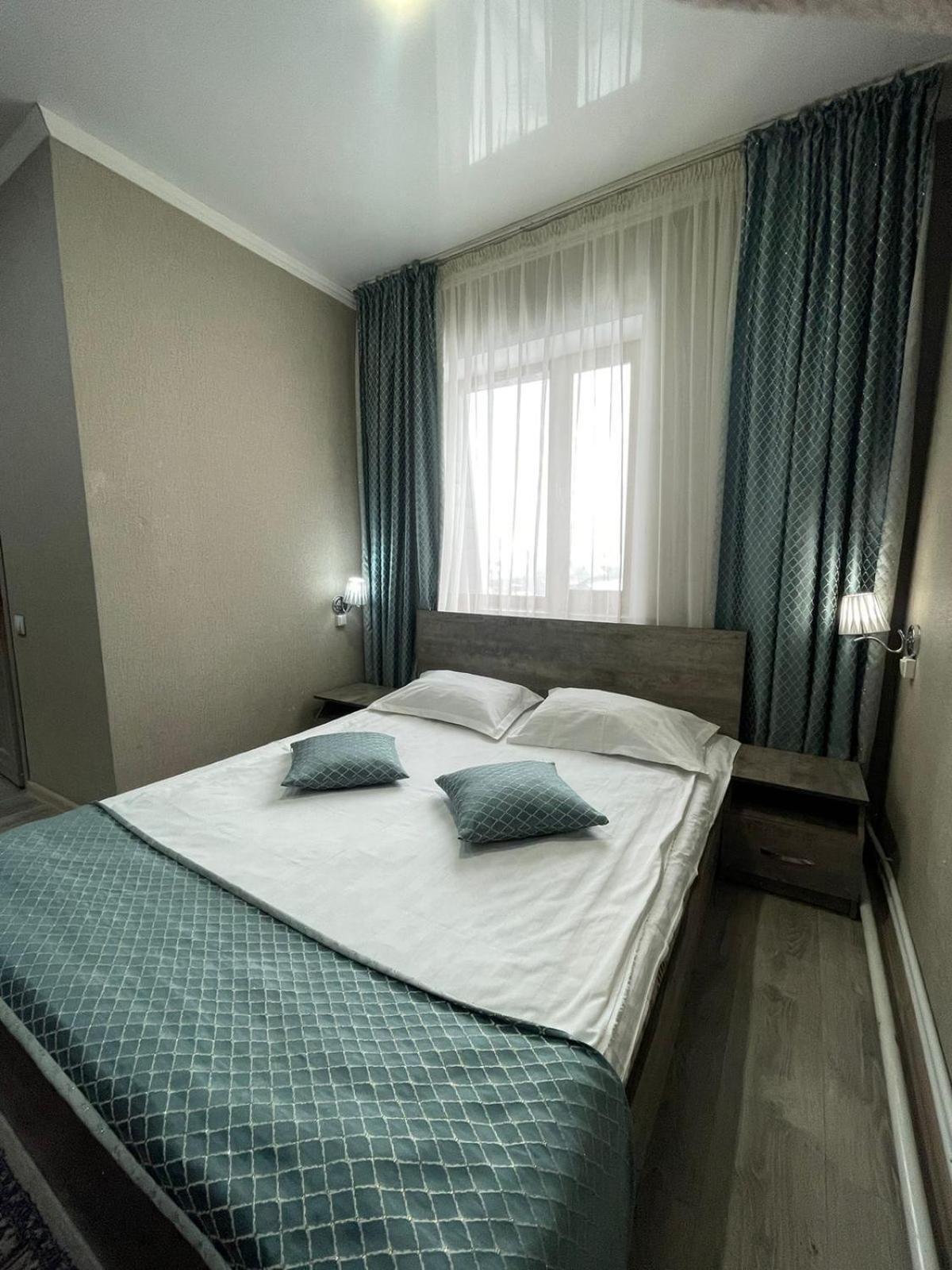 Vip Mini Hotel Semey Luaran gambar