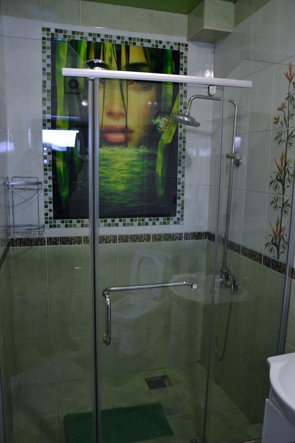 Vip Mini Hotel Semey Luaran gambar