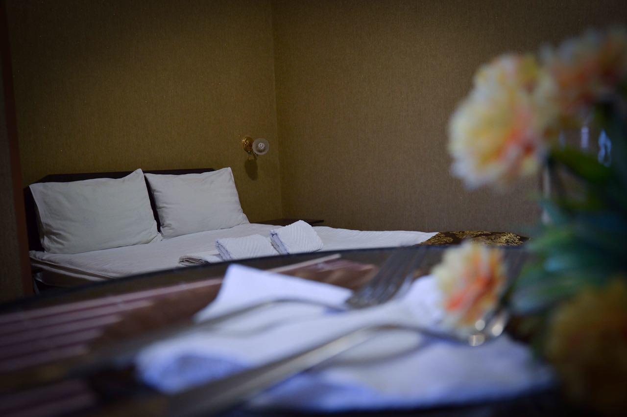 Vip Mini Hotel Semey Luaran gambar