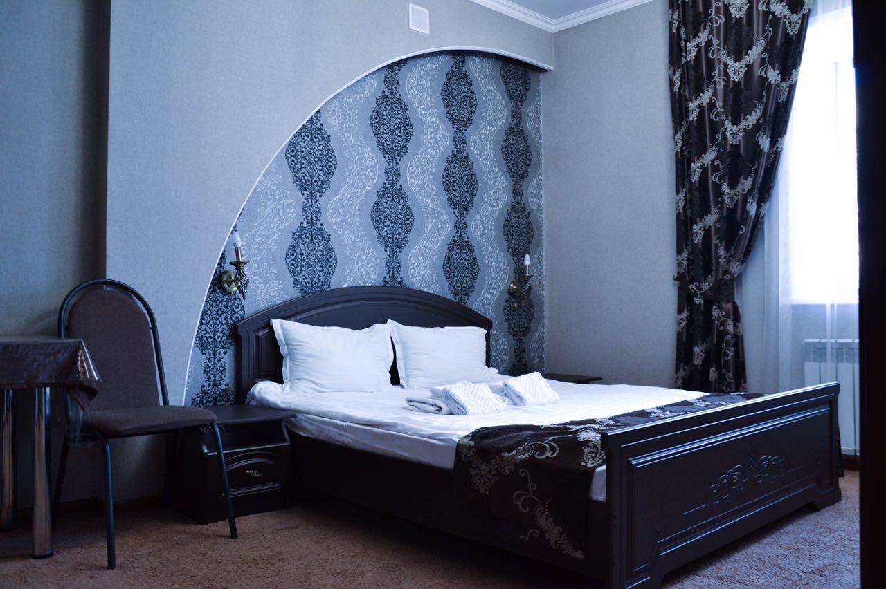 Vip Mini Hotel Semey Luaran gambar