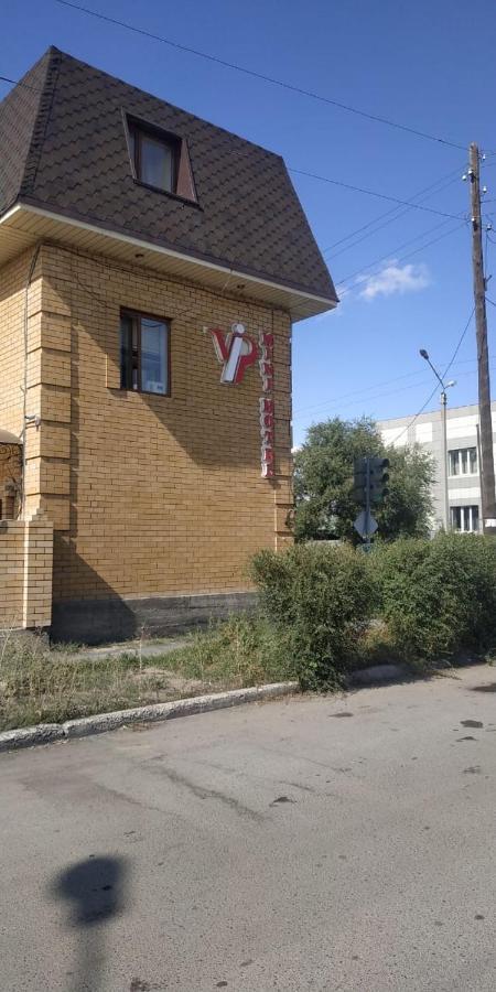 Vip Mini Hotel Semey Luaran gambar